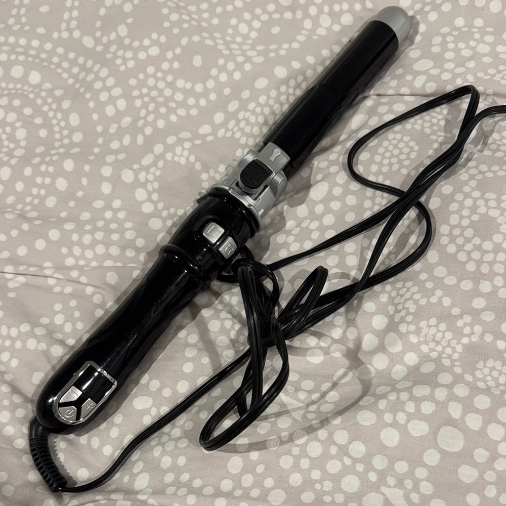 Black and Silver Curling Iron